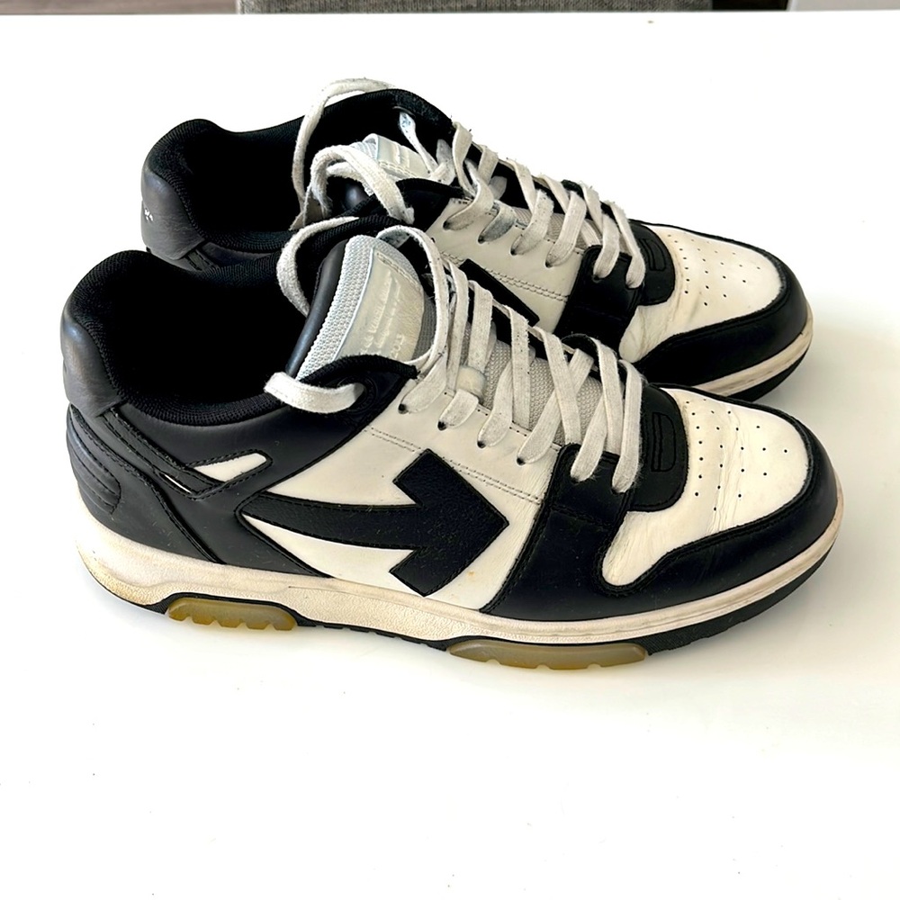 Off white out of office size 42”